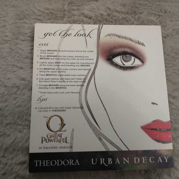 Urban Decay The Great & Powerful Oz Theodora - Picture 5 of 5